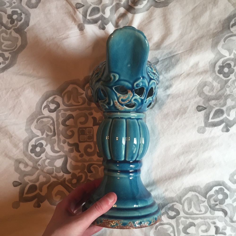 Marshall’s Turquoise Painted Bird Decor - Picture 5 of 6